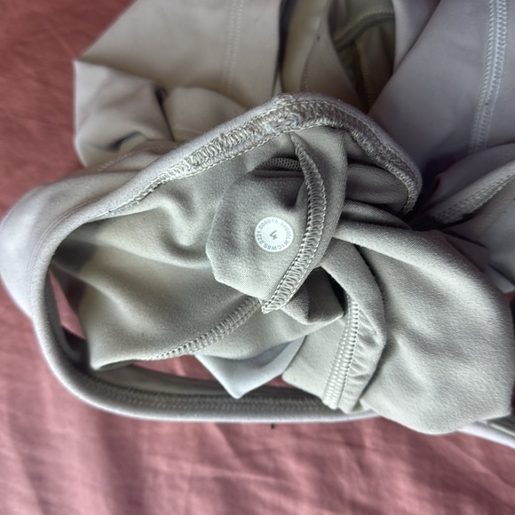 Lululemon Align Tank Size 4 - Picture 3 of 3
